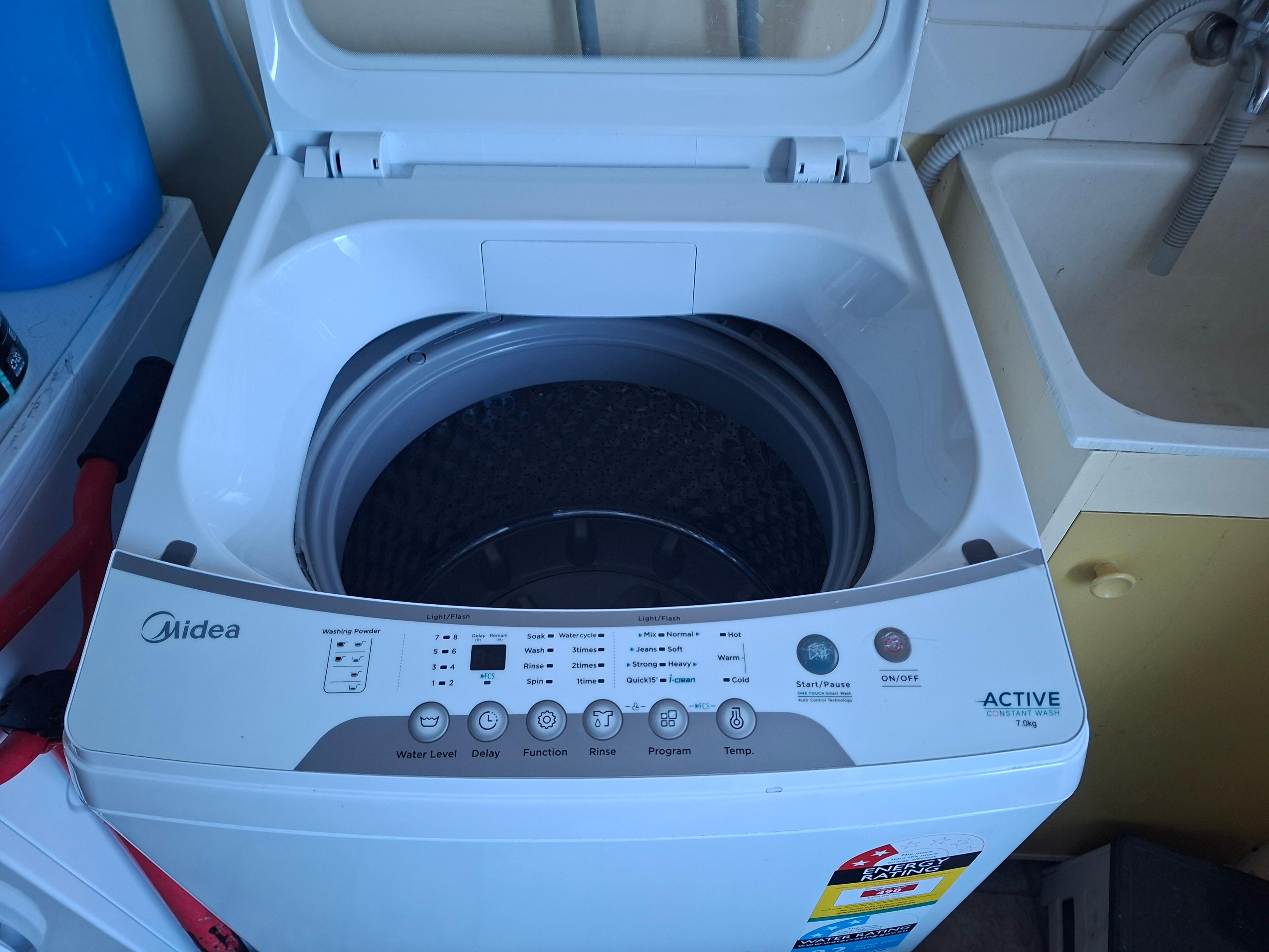 게시글 썸네일: 세탁기 판매 ! Midea 7kg top loader